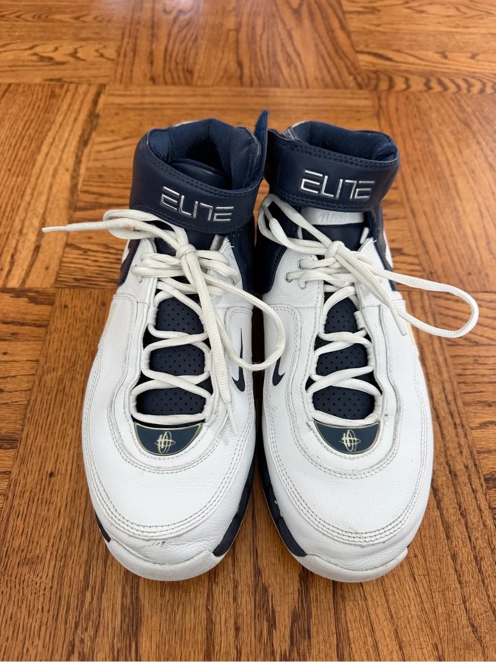 Nike Elite Men’s White and Navy High-Top Sneakers